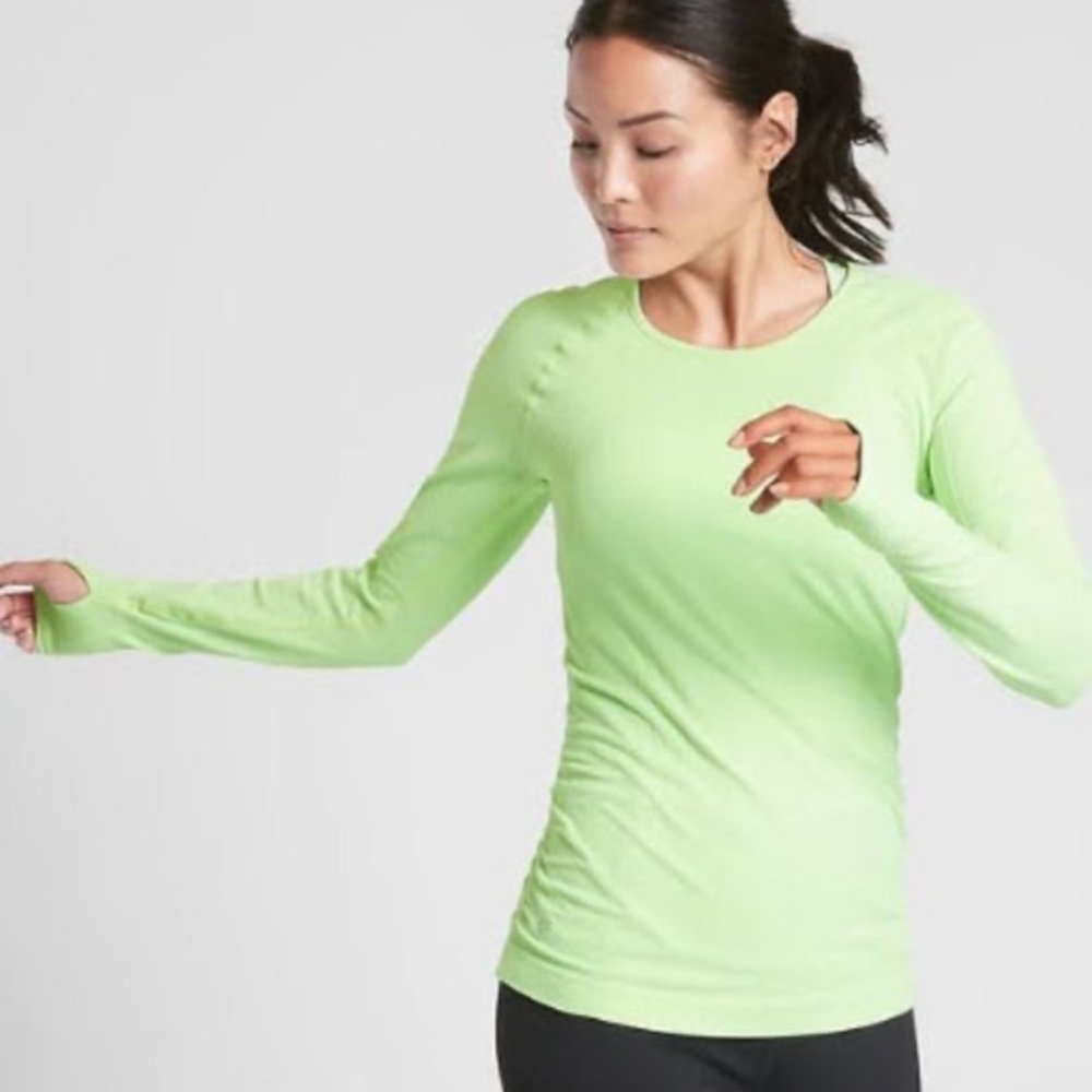 Athleta Speedlight Long Sleeve Top in Sonic Mint